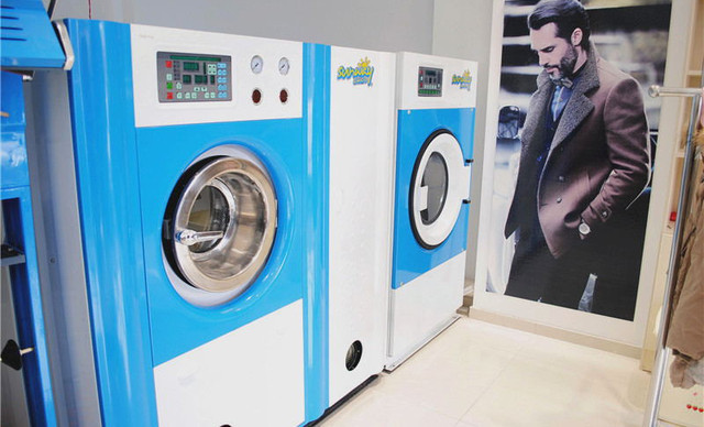开店需要哪些干洗衣服机器呢？看了你就明白