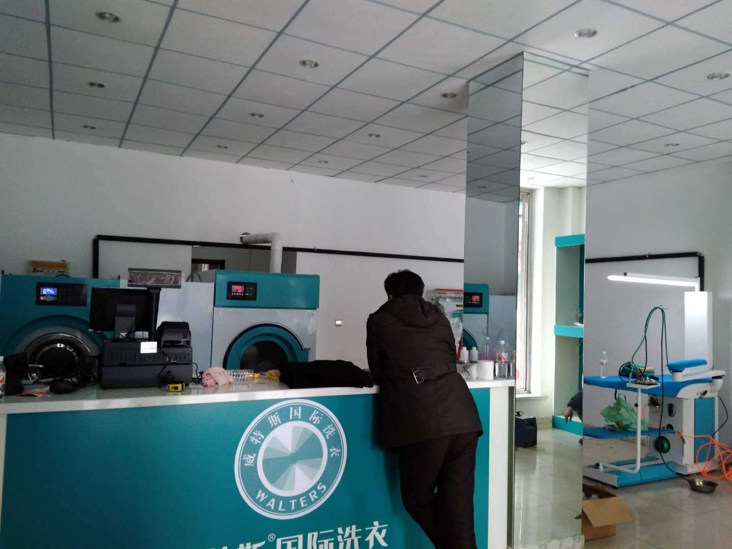 在杭州投资中型干洗店利润如何